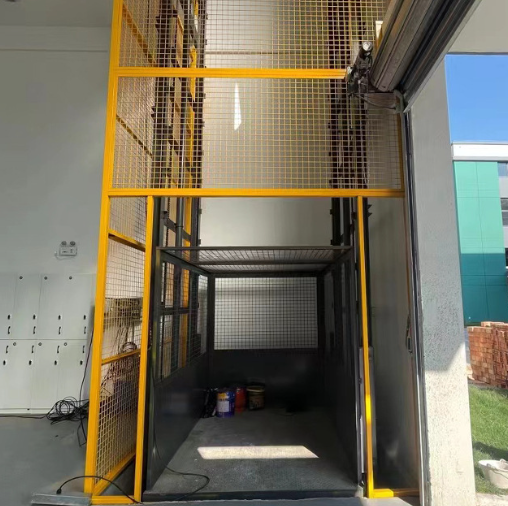 哈尔滨导轨式升降机助力物流园破解运输难题